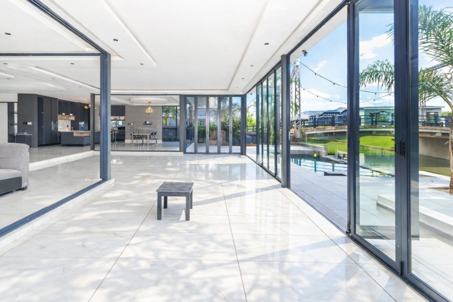 6 Bedroom Property for Sale in The Islands Estates North West